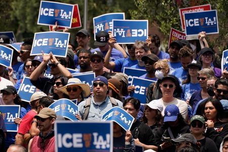 tagreuters.com2025binary_LYNXMPEL580WJ-VIEWIMAGE