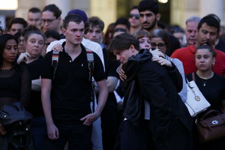 tagreuters.com2025binary_LYNXMPEL59106-VIEWIMAGE