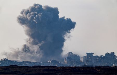 tagreuters.com2025binary_LYNXMPEL5A12C-VIEWIMAGE