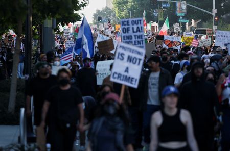 tagreuters.com2025binary_LYNXMPEL5B01B-VIEWIMAGE