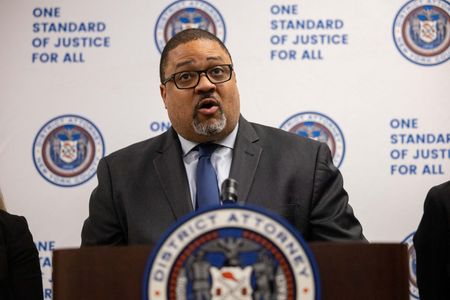 tagreuters.com2025binary_LYNXMPEL5B11X-VIEWIMAGE