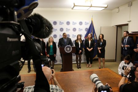 tagreuters.com2025binary_LYNXMPEL5B11Y-VIEWIMAGE