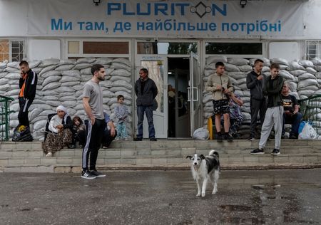 tagreuters.com2025binary_LYNXMPEL5C0YL-VIEWIMAGE