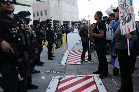 tagreuters.com2025binary_LYNXMPEL5D03G-VIEWIMAGE