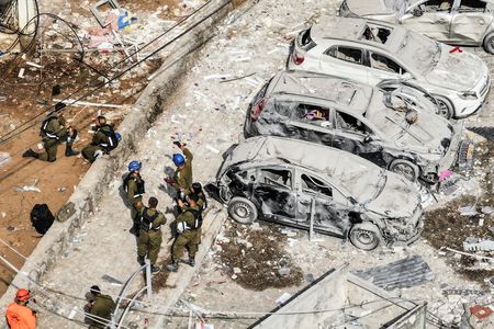 tagreuters.com2025binary_LYNXMPEL5F0AK-VIEWIMAGE