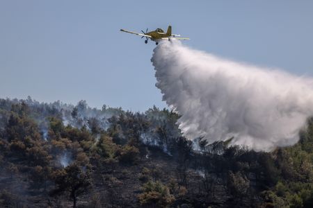 tagreuters.com2025binary_LYNXMPEL5F0TR-VIEWIMAGE