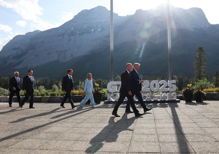 tagreuters.com2025binary_LYNXMPEL5G0GJ-VIEWIMAGE