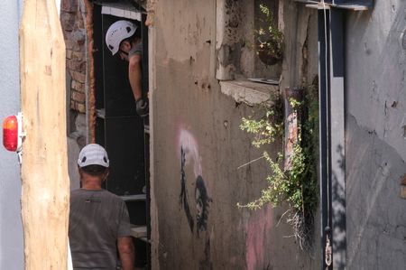 tagreuters.com2025binary_LYNXMPEL5G0NG-VIEWIMAGE