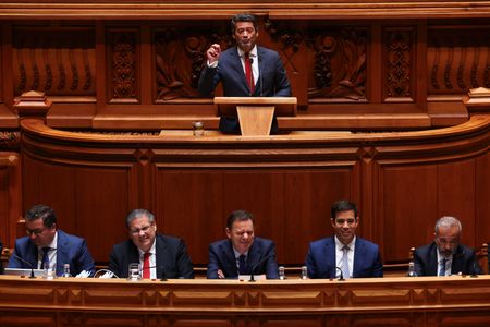 tagreuters.com2025binary_LYNXMPEL5H0NJ-VIEWIMAGE