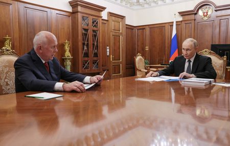 tagreuters.com2025binary_LYNXMPEL5H17L-VIEWIMAGE