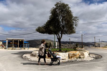 tagreuters.com2025binary_LYNXMPEL5I0IW-VIEWIMAGE