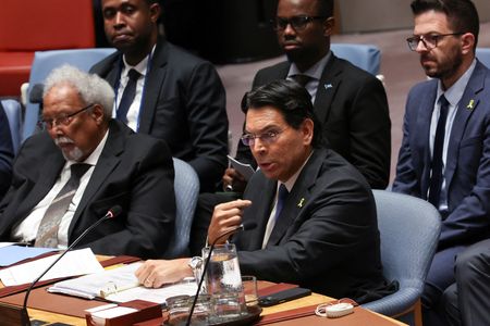 tagreuters.com2025binary_LYNXMPEL5J0UP-VIEWIMAGE