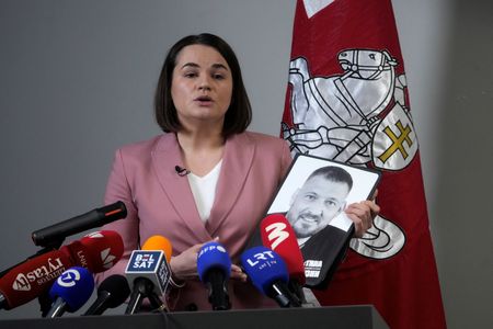 tagreuters.com2025binary_LYNXMPEL5L080-VIEWIMAGE