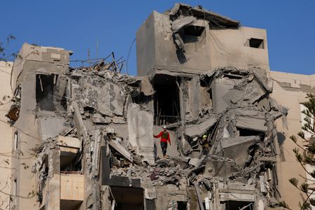 tagreuters.com2025binary_LYNXMPEL5N04K-VIEWIMAGE