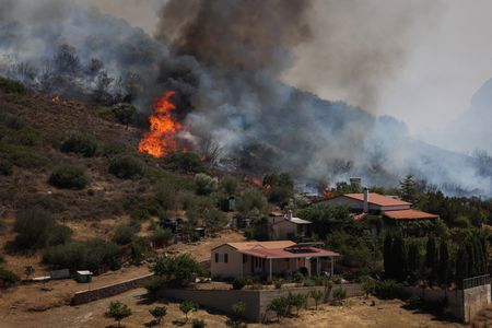 tagreuters.com2025binary_LYNXMPEL5P0UF-VIEWIMAGE