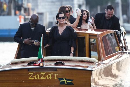 tagreuters.com2025binary_LYNXMPEL5P124-VIEWIMAGE