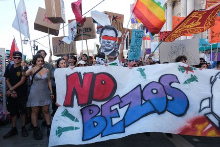 tagreuters.com2025binary_LYNXMPEL5R093-VIEWIMAGE