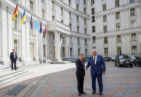 tagreuters.com2025binary_LYNXMPEL5T0PF-VIEWIMAGE