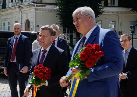 tagreuters.com2025binary_LYNXMPEL5T0PG-VIEWIMAGE