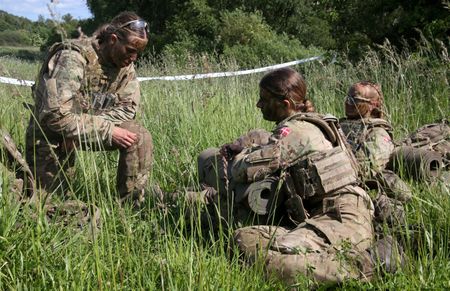 tagreuters.com2025binary_LYNXMPEL6021P-VIEWIMAGE