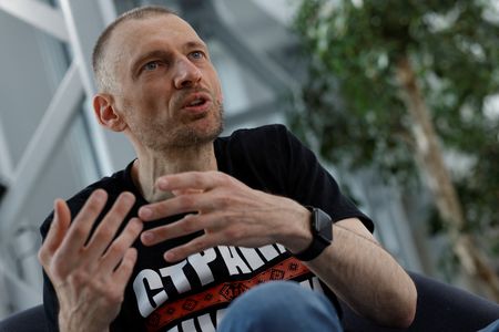 tagreuters.com2025binary_LYNXMPEL610GM-VIEWIMAGE