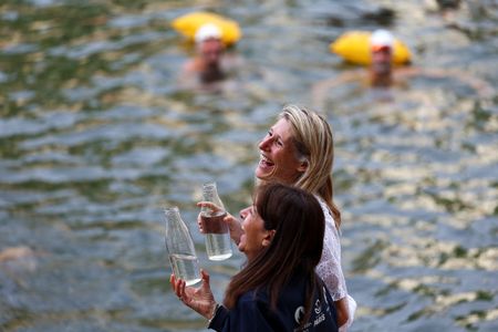 tagreuters.com2025binary_LYNXMPEL64048-VIEWIMAGE