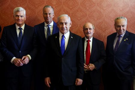 tagreuters.com2025binary_LYNXMPEL680ZE-VIEWIMAGE