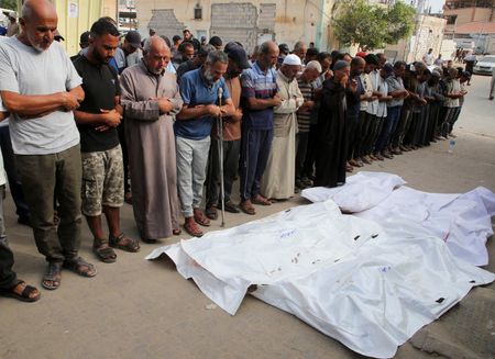 tagreuters.com2025binary_LYNXMPEL690LP-VIEWIMAGE