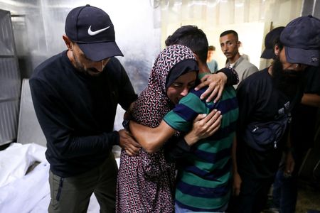 tagreuters.com2025binary_LYNXMPEL6I04M-VIEWIMAGE