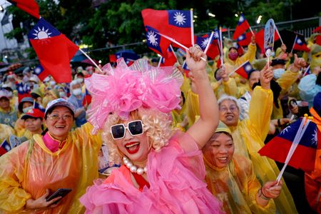 tagreuters.com2025binary_LYNXMPEL6M00D-VIEWIMAGE