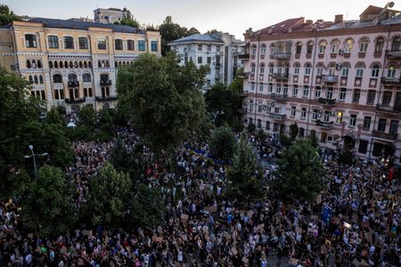 tagreuters.com2025binary_LYNXMPEL6N0L8-VIEWIMAGE