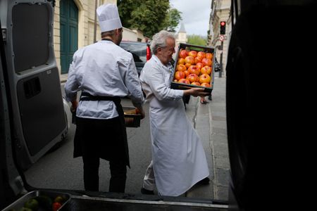 tagreuters.com2025binary_LYNXMPEL6O0SM-VIEWIMAGE