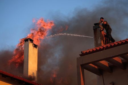 tagreuters.com2025binary_LYNXMPEL6P0BO-VIEWIMAGE