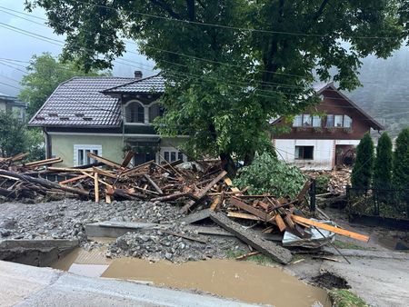 tagreuters.com2025binary_LYNXMPEL6R0LL-VIEWIMAGE