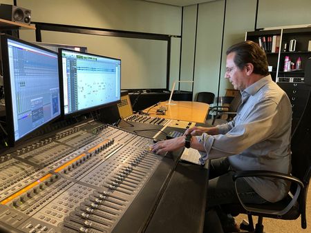 tagreuters.com2025binary_LYNXMPEL6T0F5-VIEWIMAGE