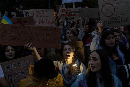 tagreuters.com2025binary_LYNXMPEL6U08A-VIEWIMAGE