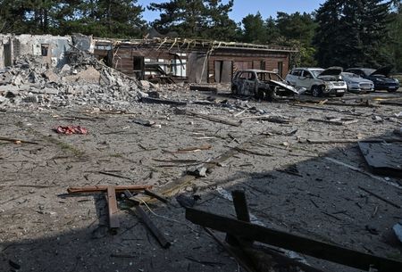 tagreuters.com2025binary_LYNXMPEL750HZ-VIEWIMAGE