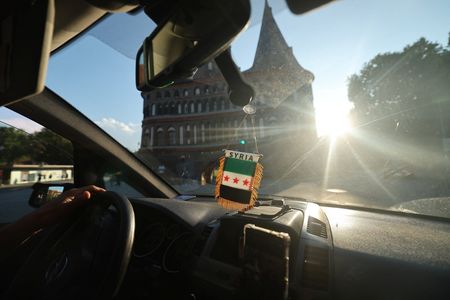 tagreuters.com2025binary_LYNXMPEL760FW-VIEWIMAGE