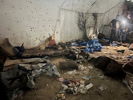 tagreuters.com2025binary_LYNXMPEL7907O-VIEWIMAGE