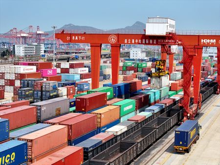 tagreuters.com2025binary_LYNXMPEL7C0E8-VIEWIMAGE