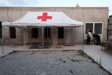 tagreuters.com2025binary_LYNXMPEL7D0UZ-VIEWIMAGE