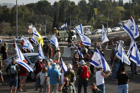 tagreuters.com2025binary_LYNXMPEL7G058-VIEWIMAGE