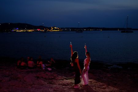 tagreuters.com2025binary_LYNXMPEL7H0BT-VIEWIMAGE