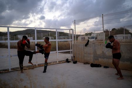 tagreuters.com2025binary_LYNXMPEL7H0CJ-VIEWIMAGE