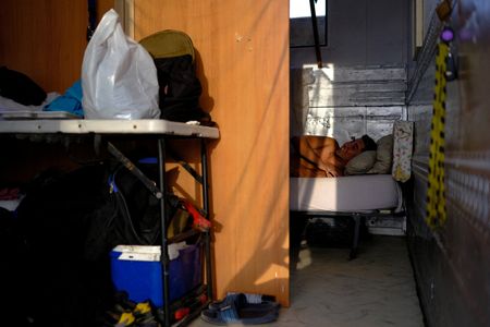 tagreuters.com2025binary_LYNXMPEL7H0CM-VIEWIMAGE