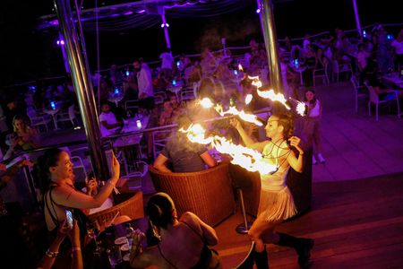 tagreuters.com2025binary_LYNXMPEL7H0CN-VIEWIMAGE