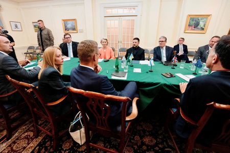 tagreuters.com2025binary_LYNXMPEL7I0FV-VIEWIMAGE