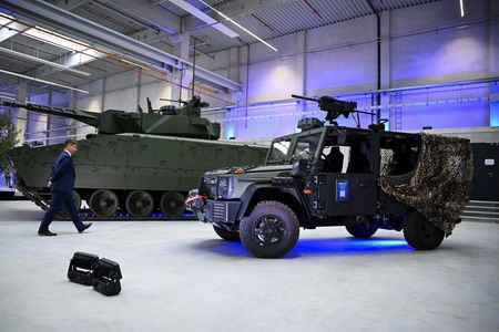 tagreuters.com2025binary_LYNXMPEL7Q0K9-VIEWIMAGE