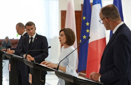 tagreuters.com2025binary_LYNXMPEL7Q0RU-VIEWIMAGE