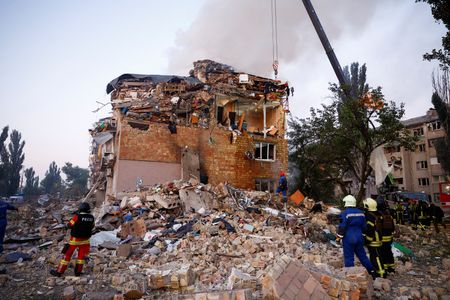 tagreuters.com2025binary_LYNXMPEL7R03H-VIEWIMAGE